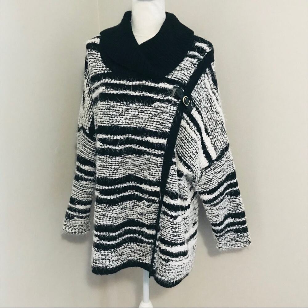 Calvin Klein Sweater Top